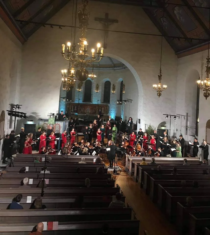  Bilde fra Ris Kirke. Her var det 120 tilhørere til stede. 